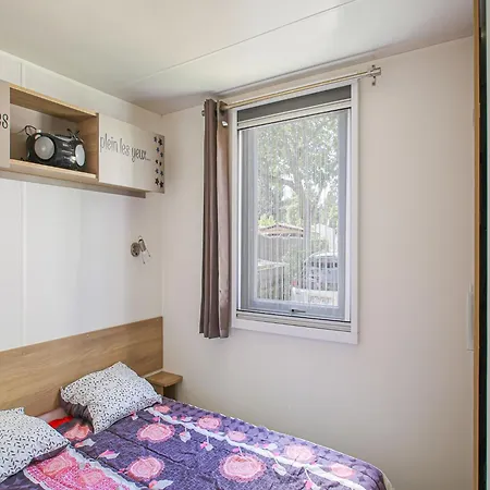 Шале Swanky Mobile In Jean De Monts Near Seabeach