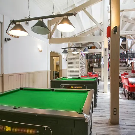 Шале Swanky Mobile In Jean De Monts Near Seabeach