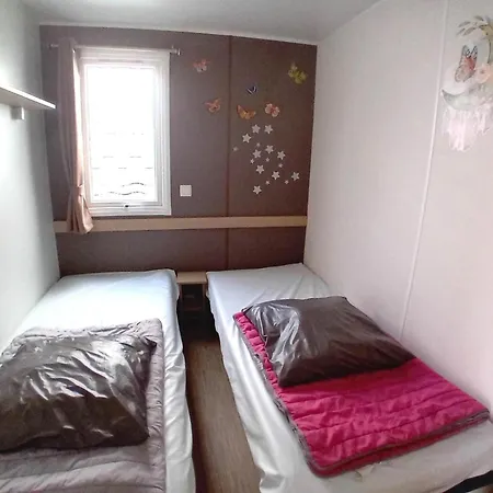 Шале Swanky Mobile In Jean De Monts Near Seabeach