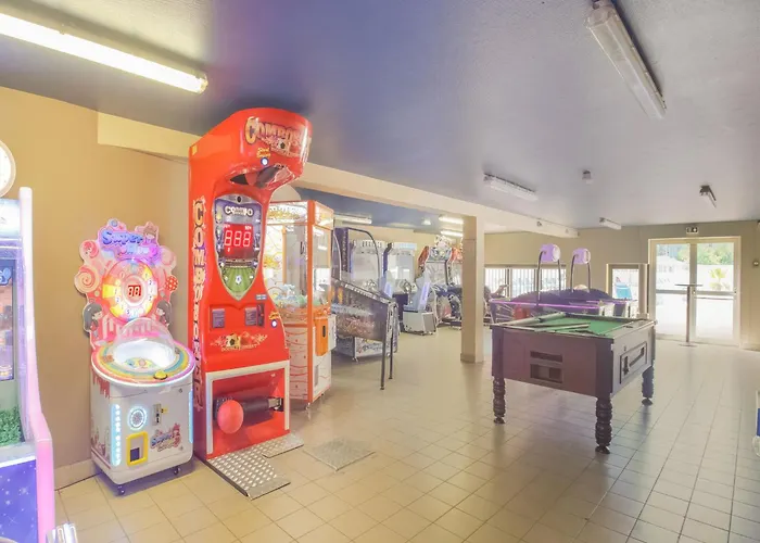 Alpesi faház Swanky Mobile In Jean De Monts Near Seabeach Saint-Jean-de-Monts