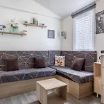 Swanky Mobile In Jean De Monts Near Seabeach Chalet *