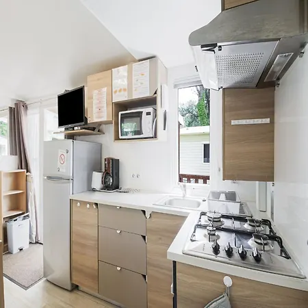 Swanky Mobile In Jean De Monts Near Seabeach