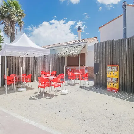 Swanky Mobile In Jean De Monts Near Seabeach Domek alpejski *