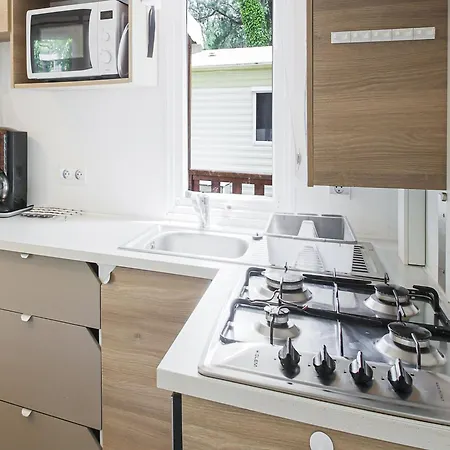 Swanky Mobile In Jean De Monts Near Seabeach