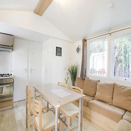 Chalé Swanky Mobile In Jean De Monts Near Seabeach