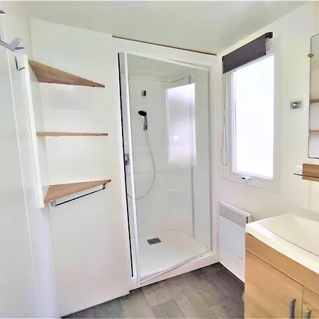 Swanky Mobile In Jean De Monts Near Seabeach