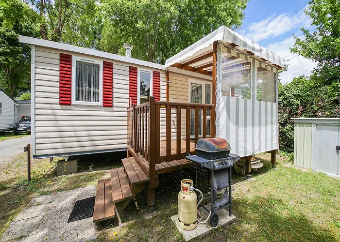 Swanky Mobile In Jean De Monts Near Seabeach * Saint-Jean-de-Monts